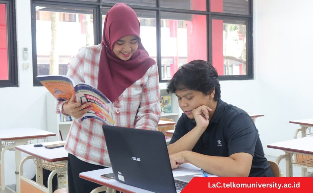 Kursus IELTS Preparation di Pusat Bahasa Telkom University dengan instruktur profesional dan peserta kursus